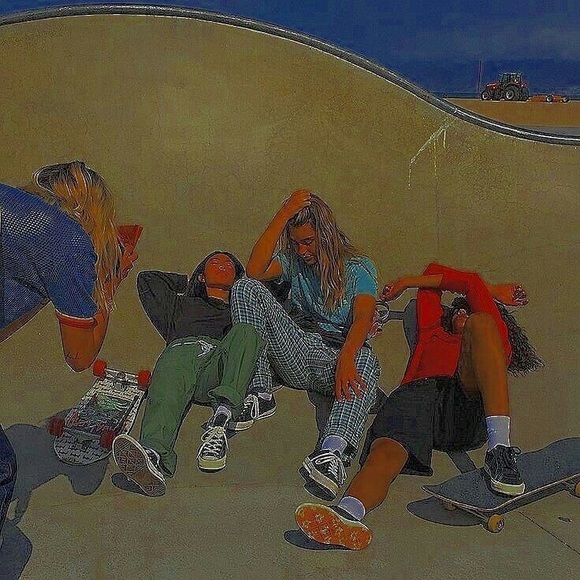 Meet Your Posher 🌈🦇 - Picture 4 of 4